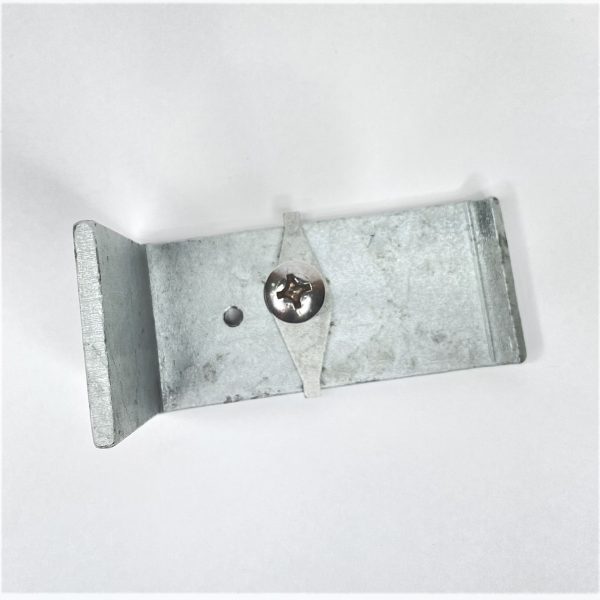 Gripspan galvanised hold down clamp. To suit 65mm Gripspan leg. Consists of one screw, anchor device clip and galvanised clamp plate. Used for securing planks to channel section from above.