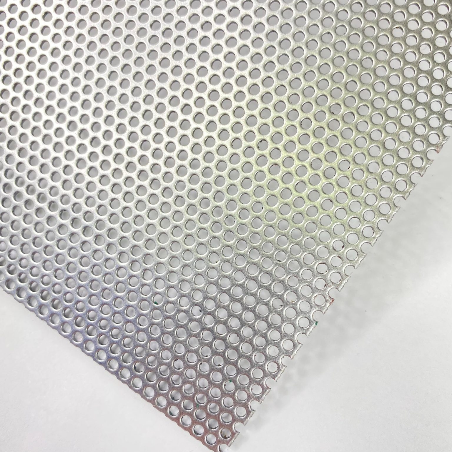 R02040 Perforated Metal Sheet: 2.0mm Round, 40% Open Area - Meshstore