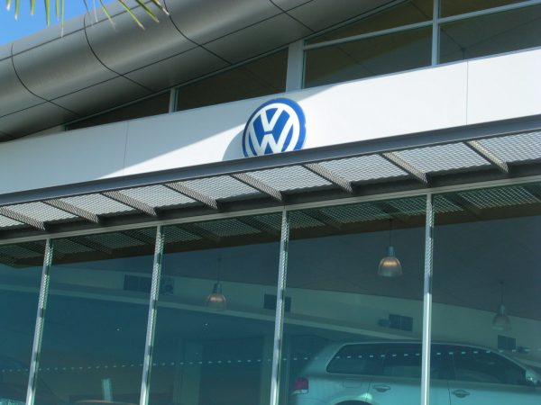 Webforge locker extruded Aluminium Walkway, Alu-Tread In-situ Volkswagen Dealership